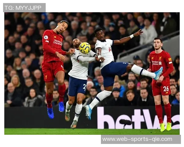 利物浦迎战中日兰期待精彩对决球迷热情高涨助威球队奋勇争胜